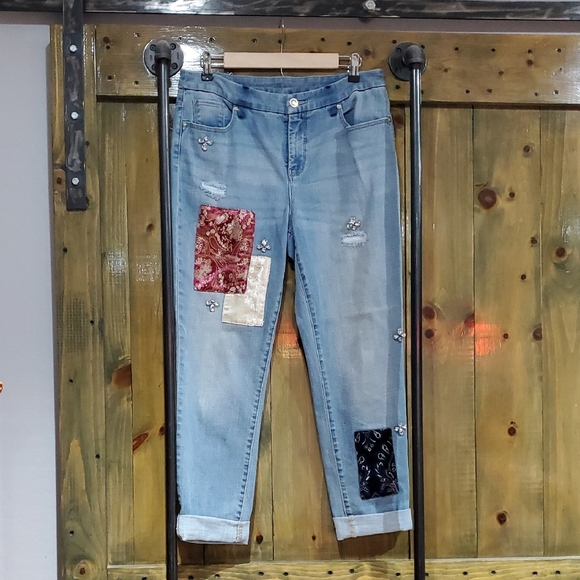 Chico's Blue So Slimming Girlfriend Slum Leg Ankle Jeans w Distressed Patchwork - Picture 1 of 14